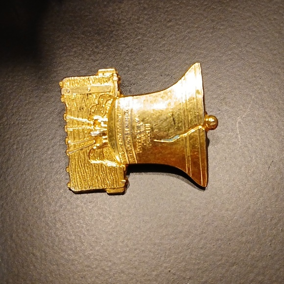 Vintage Other - Vintage Liberty Bell Lapel Collar Pin